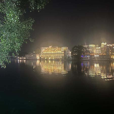 Barefoot Boutique Hotel Udaipur Exterior photo