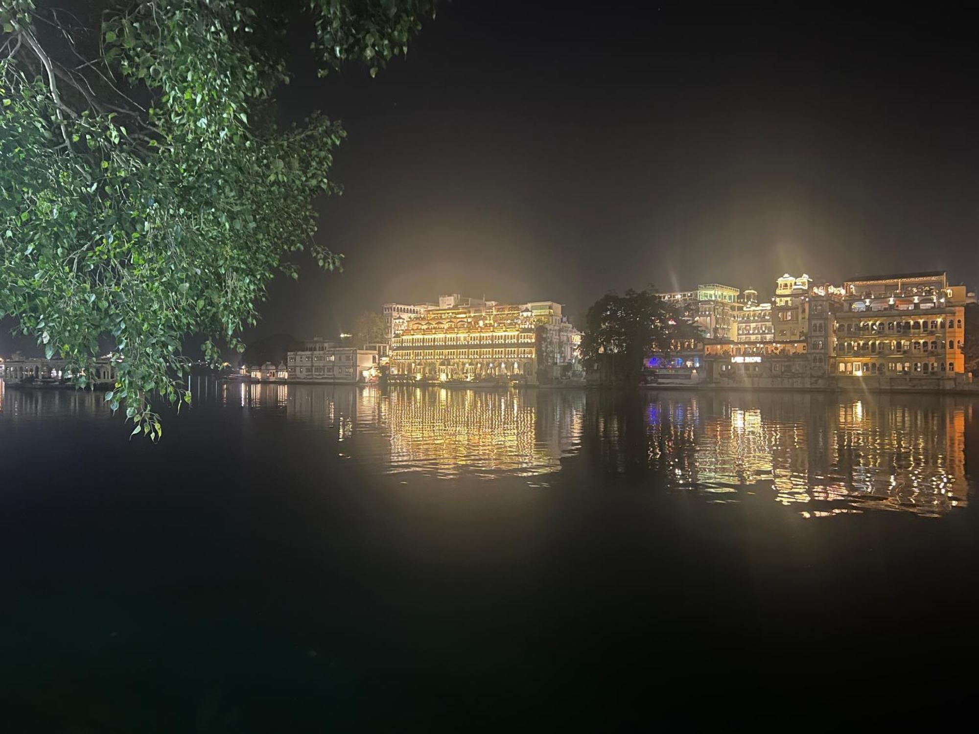 Barefoot Boutique Hotel Udaipur Exterior photo